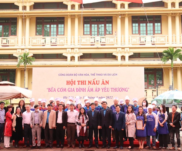 Công đoàn Bộ VHTTDL: Triển khai những nhiệm vụ trọng tâm công tác nữ công năm 2022 - Anh 10