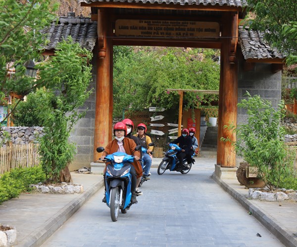 Làng văn hóa du lịch cộng đồng dân tộc Mông xã Pả Vi sẵn sàng đón du khách - Anh 4