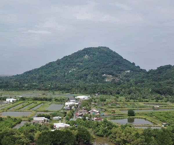 Về Hòn Đất - nơi giàu truyền thống cách mạng - Anh 1