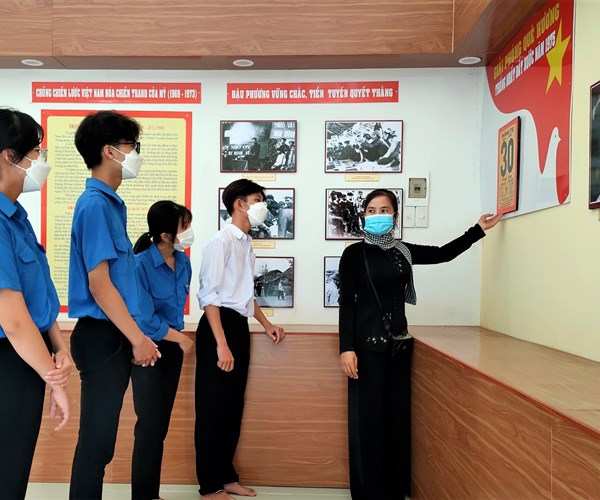Về Hòn Đất - nơi giàu truyền thống cách mạng - Anh 2