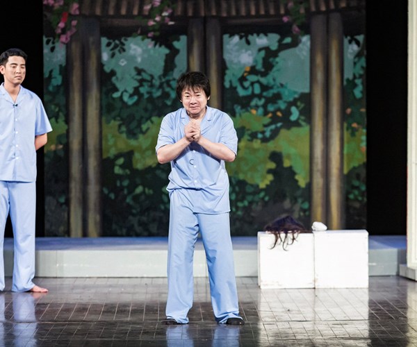 “Lá đơn thứ 72”: Thành công khi xây dựng hình tượng Bác Hồ trên sân khấu kịch - Anh 4