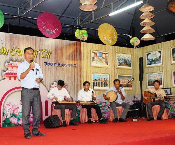 Kiên Giang tiếp tục đưa nghệ thuật Đờn ca tài tử lan tỏa trong cộng đồng - Anh 1