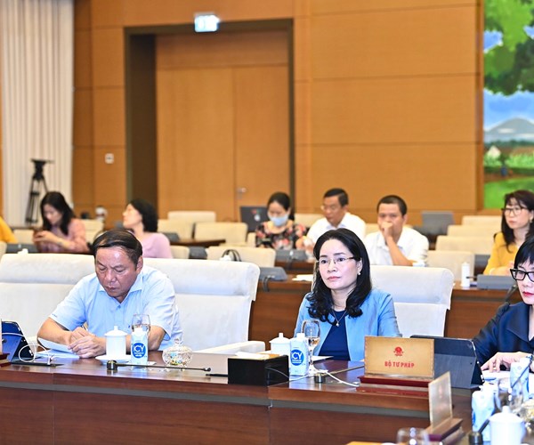 Chủ tịch Quốc hội: Dự án Luật Phòng, chống bạo lực gia đình (sửa đổi) được giải trình một cách thuyết phục, đủ điều kiện trình Quốc hội xem xét, thông qua tại Kỳ họp thứ tư - Anh 5