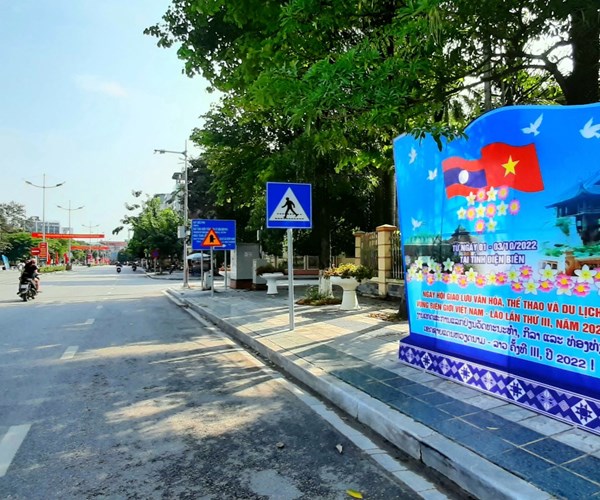 Sẵn sàng cho Lễ khai mạc Ngày hội giao lưu VHTTDL vùng biên giới Việt Nam-Lào - Anh 7