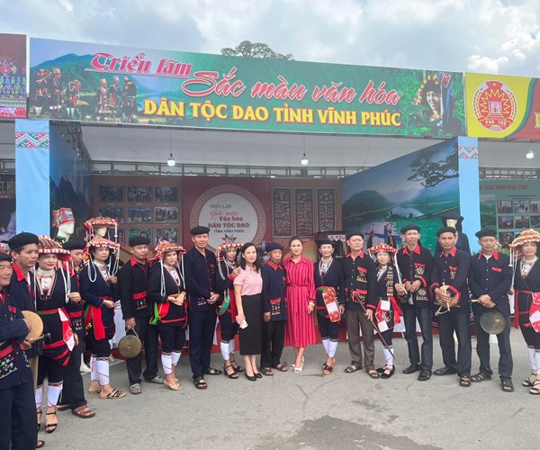 Khai mạc các hoạt động trong khuôn khổ Ngày hội Văn hoá dân tộc Dao toàn quốc lần thứ II - Anh 9