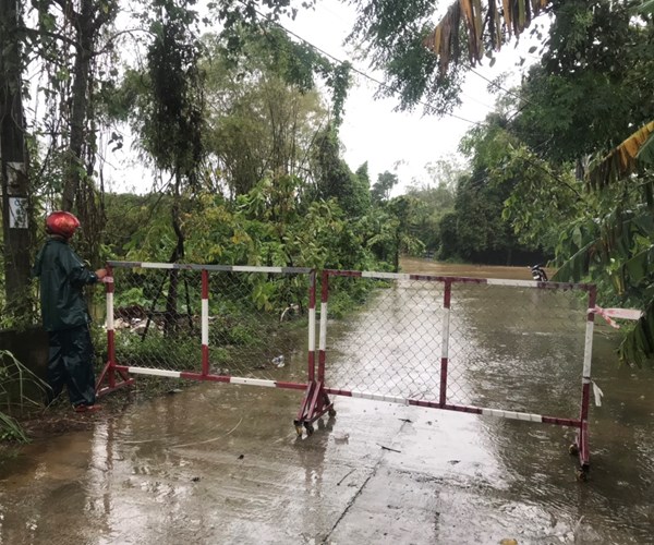 Đà Nẵng sẵn sàng phương án di chuyển người dân khi nước sông dâng cao - Anh 1