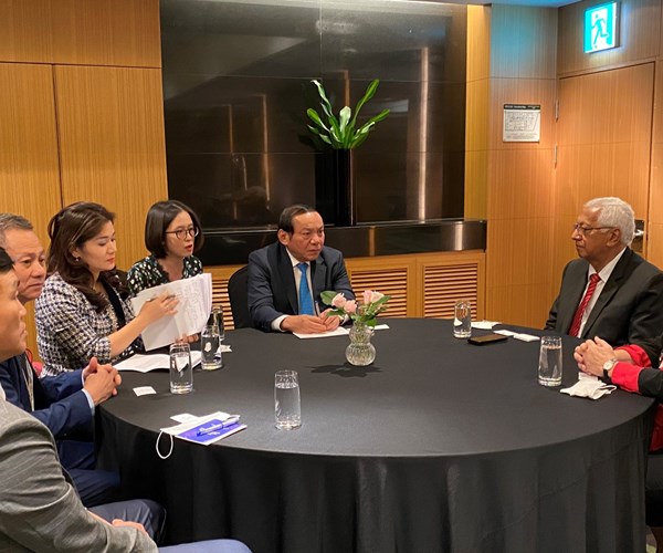 Bộ trưởng Nguyễn Văn Hùng tiếp kiến lãnh đạo Hiệp hội các Uỷ ban Olympic quốc gia - Anh 1