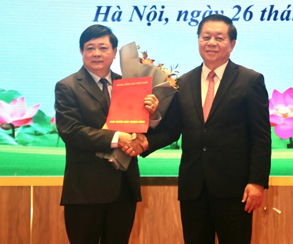 Ra mắt Hội đồng Lý luận, phê bình văn học, nghệ thuật TƯ khóa V - Anh 2