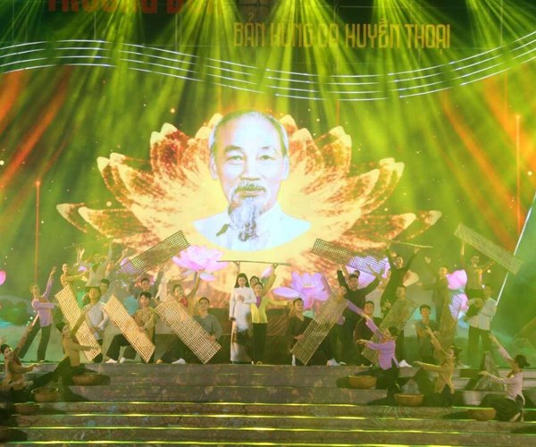 Xúc động với chương trình 