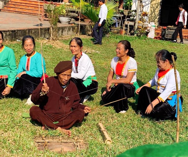 Độc đáo lễ mừng Tết cơm mới của người Mường ở Phú Thọ - Anh 4