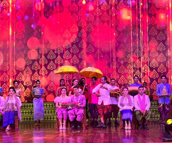 Khai mạc các hoạt động trong khuôn khổ Ngày hội VHTTDL đồng bào Khmer Nam Bộ - Anh 1