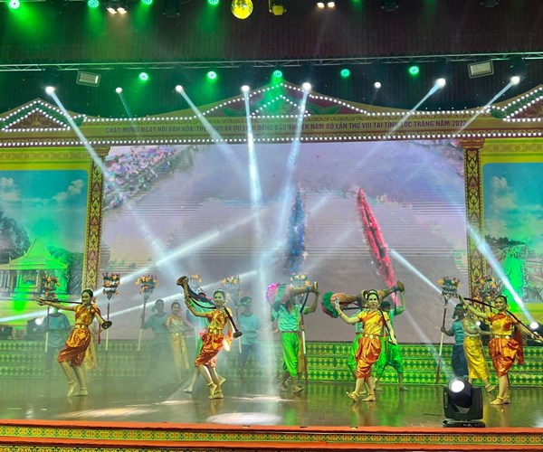 Khai mạc các hoạt động trong khuôn khổ Ngày hội VHTTDL đồng bào Khmer Nam Bộ - Anh 4