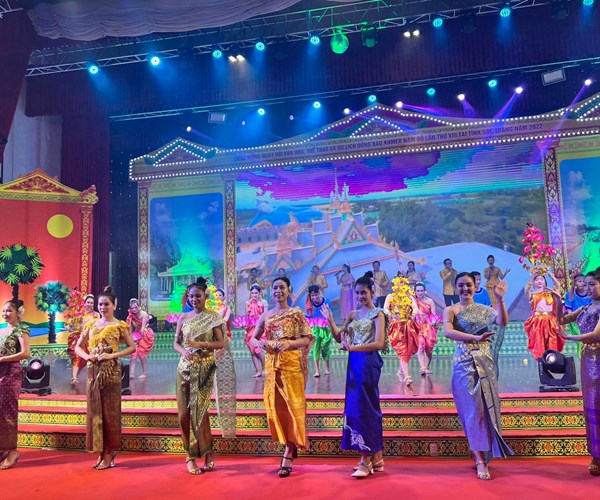 Khai mạc các hoạt động trong khuôn khổ Ngày hội VHTTDL đồng bào Khmer Nam Bộ - Anh 5