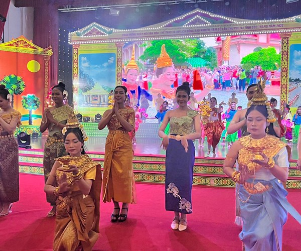 Khai mạc các hoạt động trong khuôn khổ Ngày hội VHTTDL đồng bào Khmer Nam Bộ - Anh 15