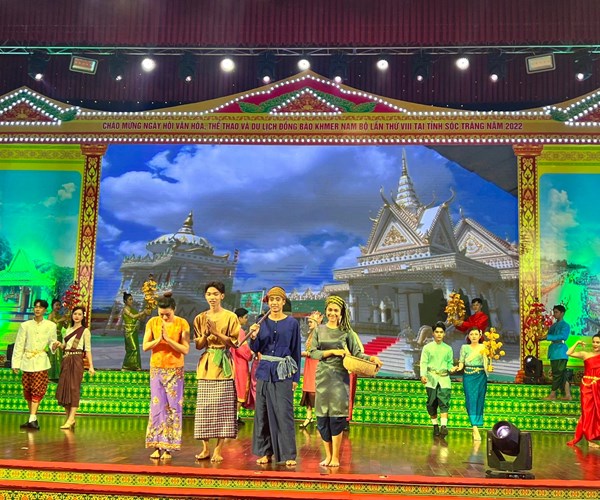 Khai mạc các hoạt động trong khuôn khổ Ngày hội VHTTDL đồng bào Khmer Nam Bộ - Anh 10