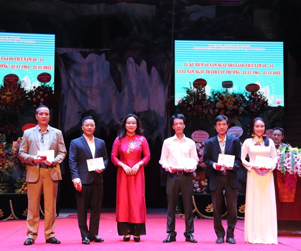 Trường Trung cấp Nghệ thuật Xiếc và Tạp kỹ Việt Nam kỷ niệm 61 năm thành lập - Anh 5
