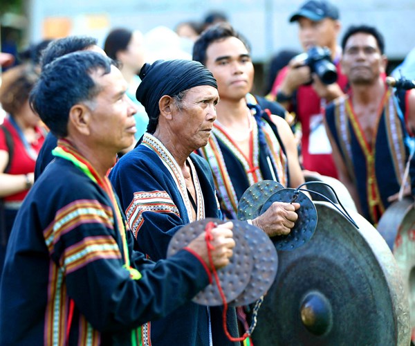 Le mung lua moi - ton vinh net dep truyen thong cua nguoi Gia Rai - Anh 13