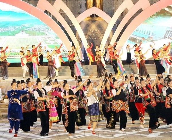 Nhiều hoạt động đặc sắc kỷ niệm 70 năm Ngày giải phóng Sơn La - Anh 3