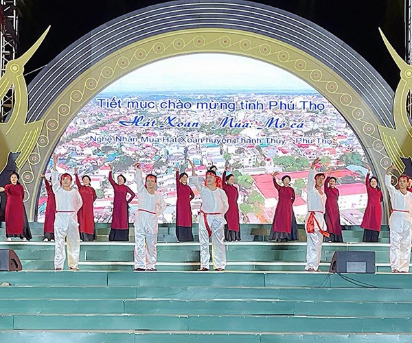 Sẵn sàng cho Lễ khai mạc Ngày hội VHTTDL các dân tộc vùng Tây Bắc lần thứ XV - Anh 3