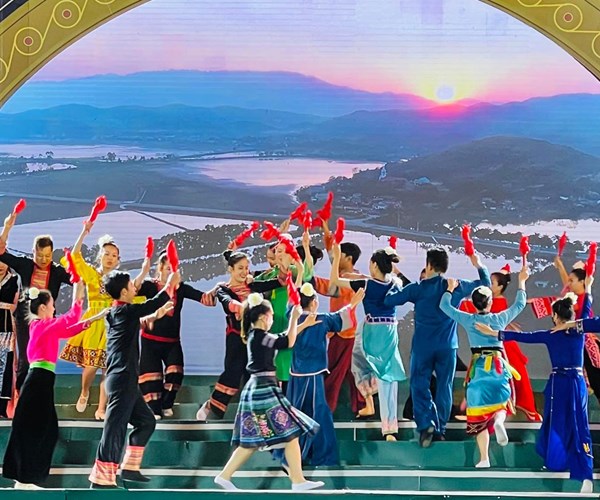 Sẵn sàng cho Lễ khai mạc Ngày hội VHTTDL các dân tộc vùng Tây Bắc lần thứ XV - Anh 8
