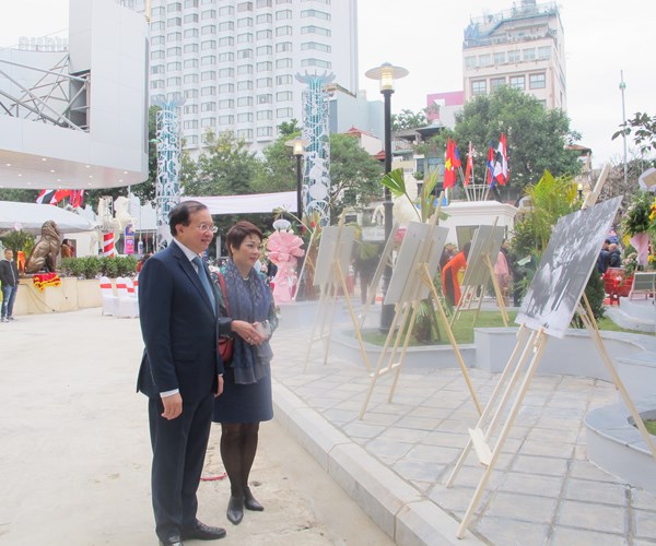 Kỷ niệm 100 năm Xiếc Việt Nam và tôn vinh những đóng góp to lớn của cố NSND Tạ Duy Hiển - Anh 4