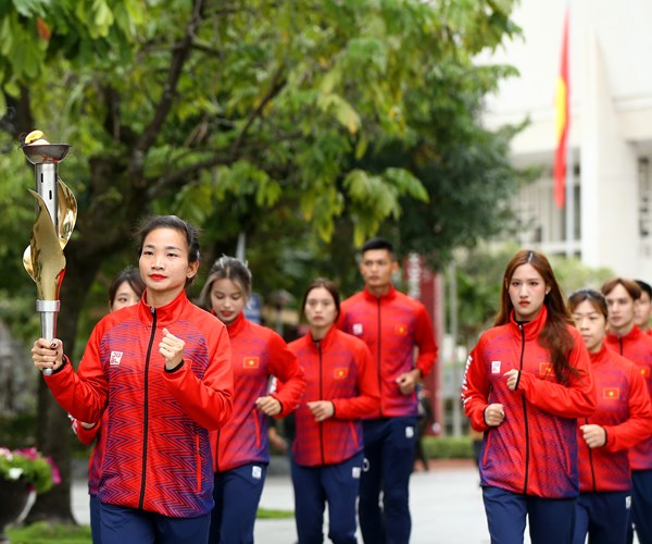 Lễ xin lửa, rước đuốc Đại hội Thể thao toàn quốc lần thứ IX - Anh 11