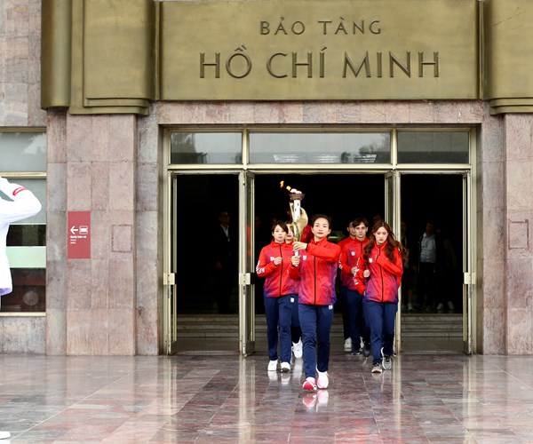 Lễ xin lửa, rước đuốc Đại hội Thể thao toàn quốc lần thứ IX - Anh 10