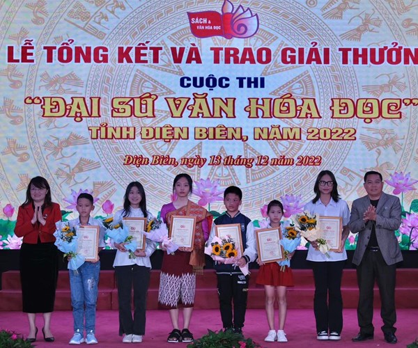 Trao giải Cuộc thi Đại sứ Văn hóa đọc Điện Biên năm 2022 - Anh 2