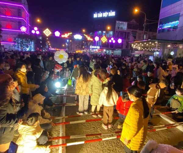 Phố đi bộ Hoàng Diệu- điểm nhấn độc đáo thu hút du khách đến Lai Châu - Anh 5