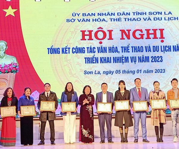 Sơn La khai thác hiệu quả tiềm năng, thế mạnh VHTTDL để phát triển - Anh 3