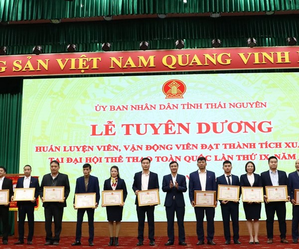 Thái Nguyên tuyên dương các HLV, VĐV đạt thành tích xuất sắc - Anh 2