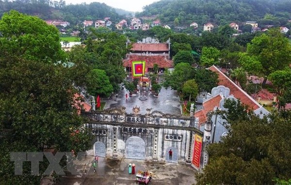 Hải Dương: Các khu di tích quốc gia đặc biệt đón hàng nghìn du khách - Anh 1