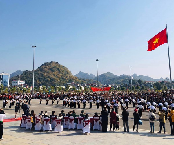 Rực rỡ sắc màu 
