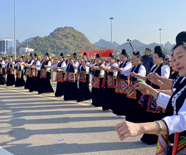 Rực rỡ sắc màu 