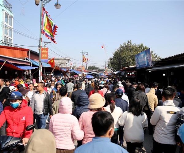 Đêm nay, khai hội chợ Viềng - Anh 1