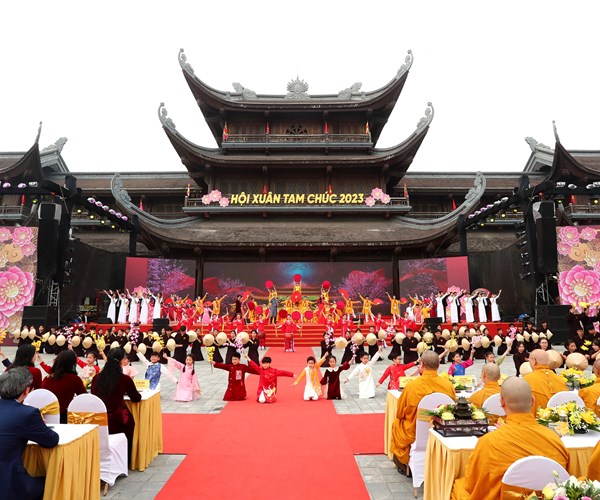 Tung bung khai hoi Xuan Tam Chuc Quy Mao 2023 - Anh 6