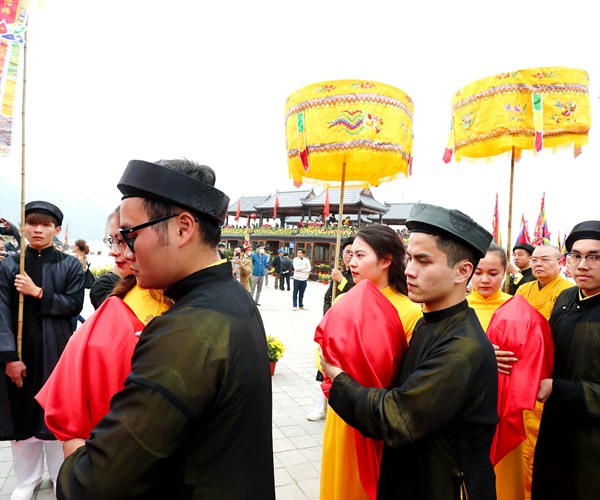 Doc dao Le ruoc nuoc hoi Xuan Tam Chuc - Anh 8