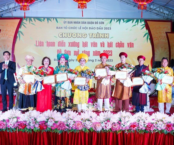 Liên hoan diễn xướng hát văn, hát chầu văn Đồ Sơn mở rộng - Anh 1