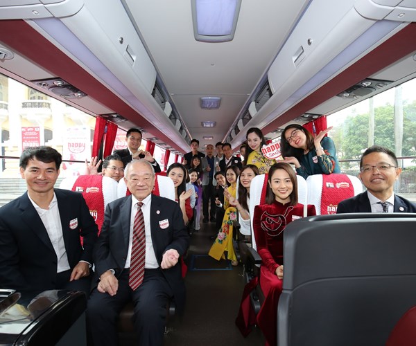 Nha hat Kich Viet Nam khoi dong chuyen xe dac biet ‘Happy smile - Nu cuoi hanh phuc’ - Anh 3