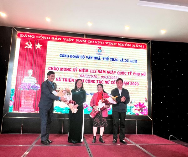 Chị em phụ nữ Bộ VHTTDL 