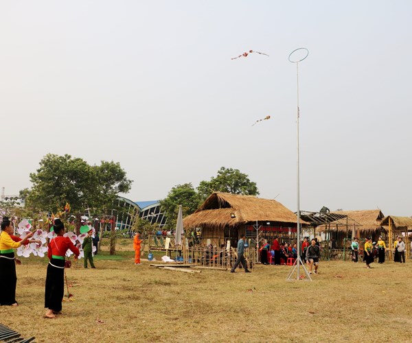 Khai mạc không gian giới thiệu, quảng bá văn hóa, du lịch Điện Biên - Anh 6