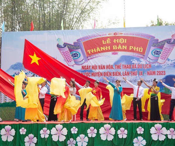 Lễ hội Thành Bản Phủ tưởng nhớ Tướng quân Hoàng Công Chất - Anh 4