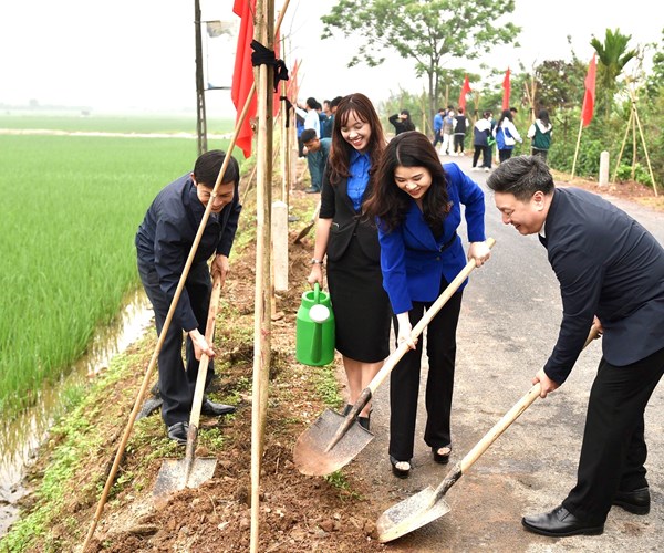 Hà Nội: Sôi nổi các hoạt động Ngày Đoàn viên - Anh 5