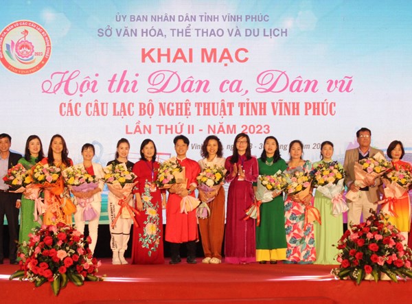 Hội thi dân ca, dân vũ các CLB nghệ thuật Vĩnh Phúc năm 2023 - Anh 1