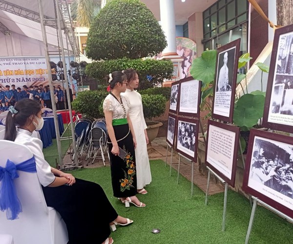 Nhiều hoạt động phong phú trong Ngày sách và Văn hóa đọc tại Điện Biên - Anh 5