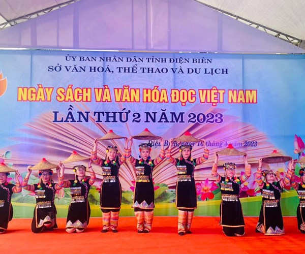 Nhiều hoạt động phong phú trong Ngày sách và Văn hóa đọc tại Điện Biên - Anh 1