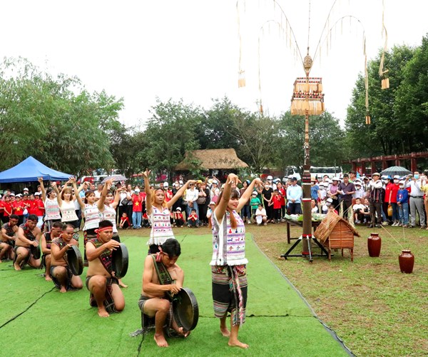 Le Nho R’he- net van hoa truyen thong doc dao cua nguoi Ma - Anh 11