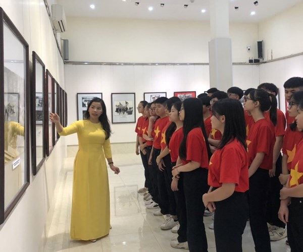 Triển lãm ảnh, tư liệu “Non sông thống nhất” - Anh 1