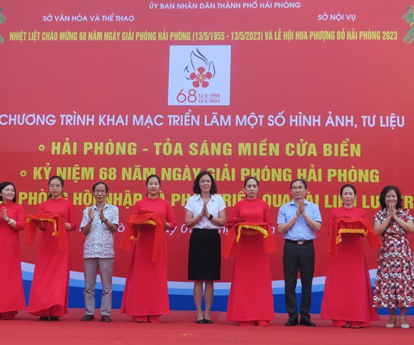 Triển lãm ảnh, tư liệu lưu trữ về quá trình phát triển của Hải Phòng - Anh 1