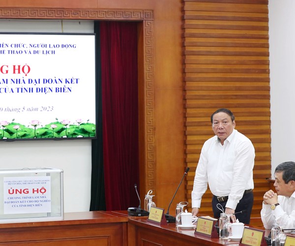Bộ VHTTDL: Chung tay hỗ trợ làm nhà đại đoàn kết cho hộ nghèo của tỉnh Điện Biên - Anh 1